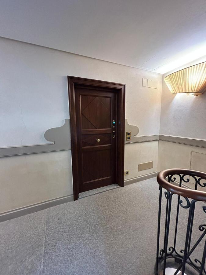 Splendido Appartamento In Piazza San Carlo Turín Exterior foto